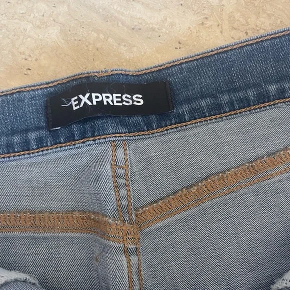 NWT Express straight Mini High Rise Skirt - Picture 3 of 4